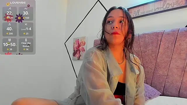 Snapshot of Julieta_Lein chatting on October 20, 11:30 pm Julieta Lein online show from October 20, 11:30 pm