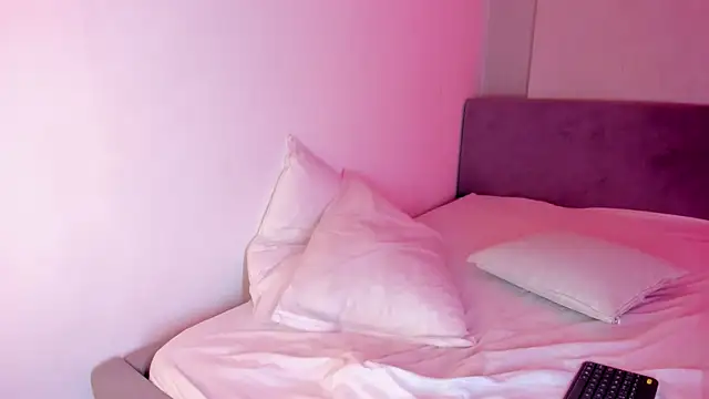 selena monroy online show from September 21, 11:31 am