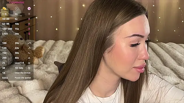 Amelia Ray  online show from April 21, 10:11 am