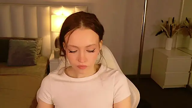 SallyPinkman online show from February 5, 9:01 am