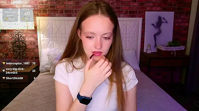 Snapshot of SallyPinkman chatting on September 28, 4:23 pm SallyPinkman online show from September 28, 4:23 pm