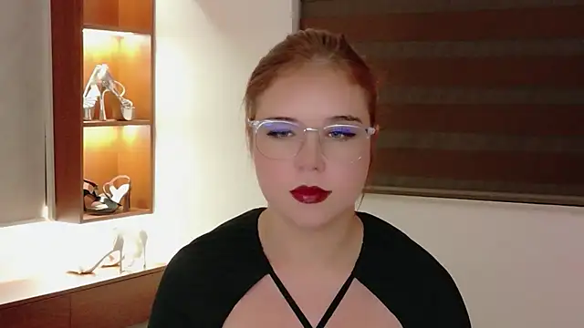 Lilith Bonheur online show from July 21, 8:42 pm