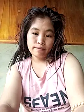 Luyen004 online show from April 27, 3:25 am