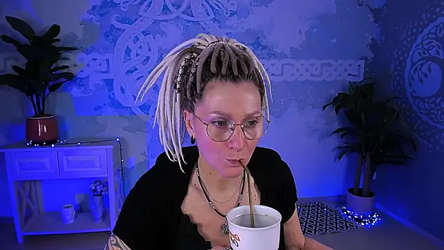 UmaSpace online show from April 28, 5:22 am