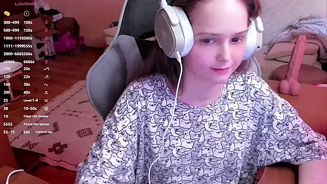 SharybbFace online show from April 21, 3:19 pm