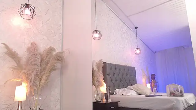 Sabriinaa Foxx online show from April 17, 1:24 pm