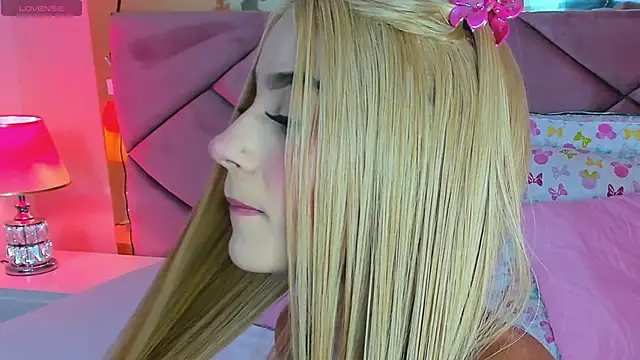 ChloeLaurentt online show from March 31, 1:38 am