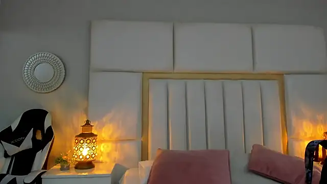 LaylaaDoll online show from April 21, 6:59 pm