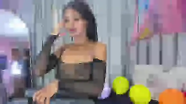 alix noa online show from January 10, 8:02 pm