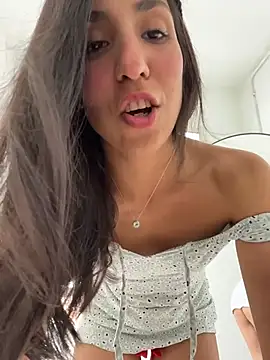 MaddyX   online show from October 20, 7:28 pm