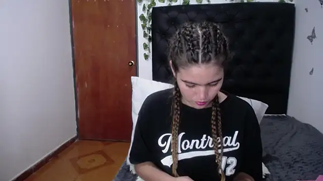 isabel 09 online show from November 1, 4:16 am