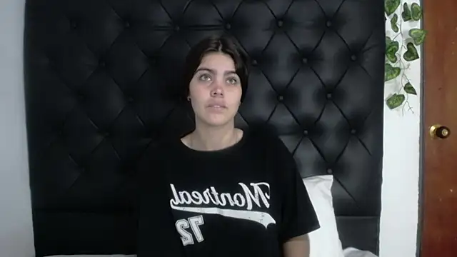 isabel 09 online show from April 21, 1:29 pm