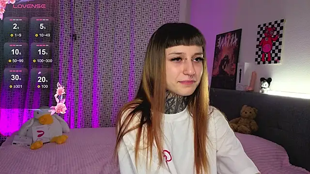 LilithPoison online show from October 25, 7:43 pm