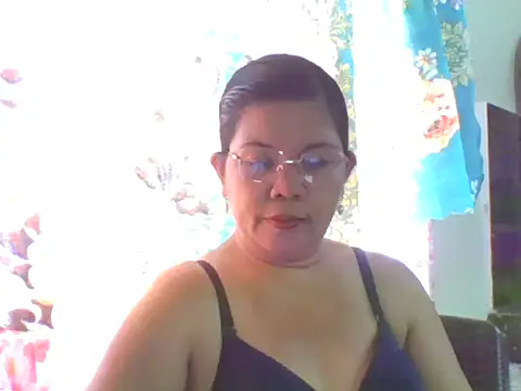 Snapshot of asian_bhebs1 chatting on October 20, 3:20 am asian bhebs1 online show from October 20, 3:20 am