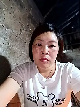 Snapshot of Siathong chatting on September 20, 10:35 am Siathong online show from September 20, 10:35 am