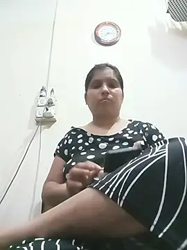aliya-jaan71 online show from June 5, 1:50 pm