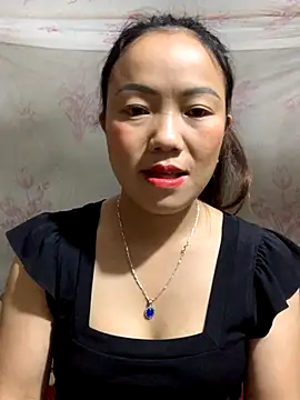 Snapshot of _losrt_cherry_ chatting on October 6, 2:06 am losrt cherry online show from October 6, 2:06 am