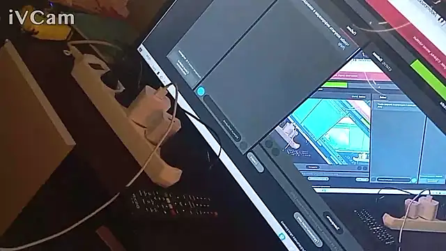 AdeleInfinity online show from October 13, 7:55 am