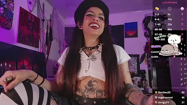 agathaaiko6 online show from April 22, 2:52 am