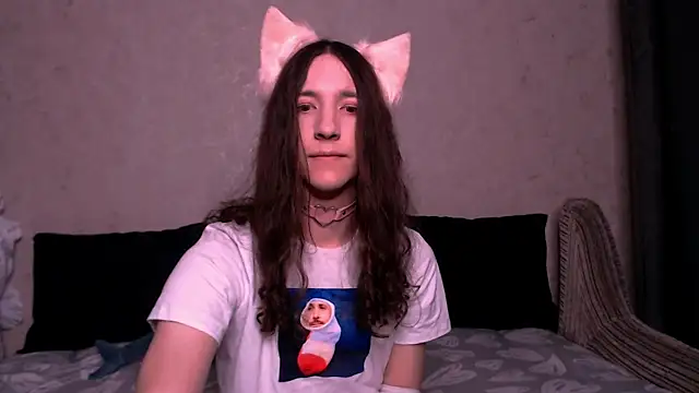 SilverMuse  online show from November 6, 6:36 pm