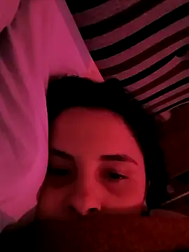 Snapshot of irisstorm chatting on October 2, 3:55 am irisstorm online show from October 2, 3:55 am