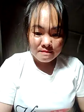 emilyzz online show from March 30, 2:49 pm