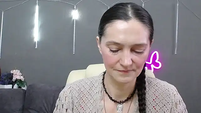 TayaFinch online show from March 15, 2:52 pm