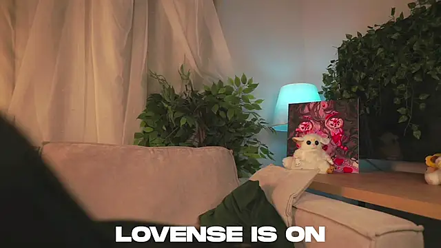 DarcyAspacio online show from February 1, 7:12 pm