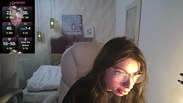 alllyson  online show from November 11, 7:44 pm