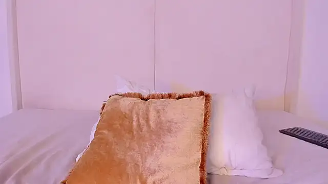 Sofi glow online show from April 28, 2:27 am