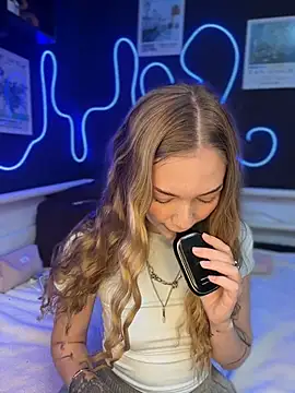 MilaMoone online show from April 23, 10:34 am