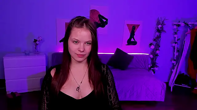 BetsyKiss online show from April 21, 5:09 pm