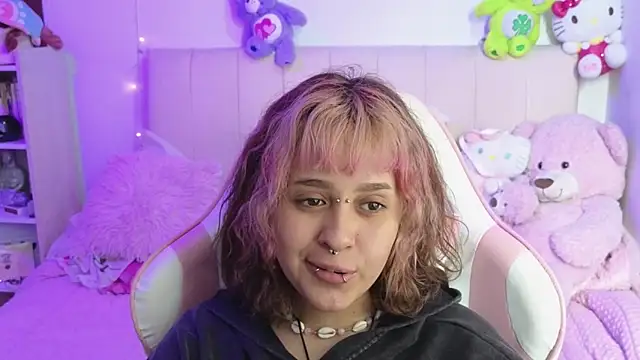 NekoWaifu online show from April 27, 2:14 pm