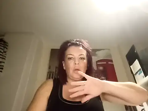 Snapshot of PoppyPrincessxox chatting on September 27, 9:22 pm PoppyPrincessxox online show from September 27, 9:22 pm