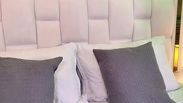 paulina cano online show from January 5, 7:06 pm