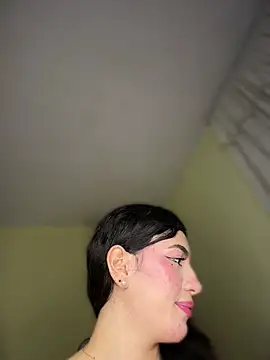 Emily-hottson online show from July 13, 3:07 am