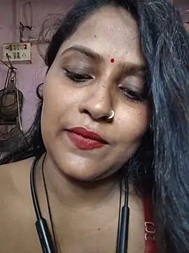 Jasmine Januja online show from June 12, 9:28 am
