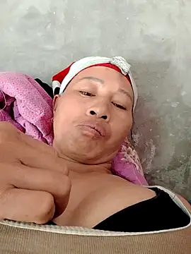 donna-bae online show from March 2, 6:25 am