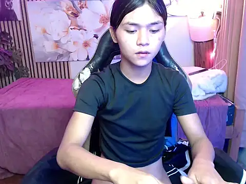 sweet athena online show from March 6, 11:00 pm