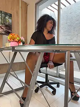 alessia moon1 online show from June 4, 2:43 pm