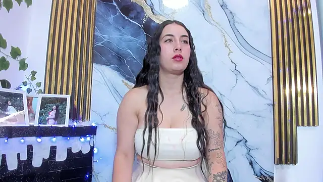 brittanyy20 online show from January 9, 1:04 pm