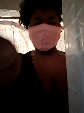 Snapshot of Ladypriry chatting on September 19, 7:51 am Ladypriry online show from September 19, 7:51 am