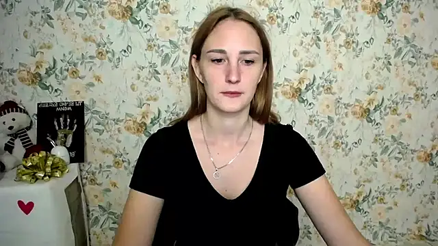 Snapshot of Milana_Cutie_ chatting on September 29, 6:40 am Milana Cutie online show from September 29, 6:40 am
