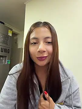 Karlee Grey1 online show from June 12, 4:20 am