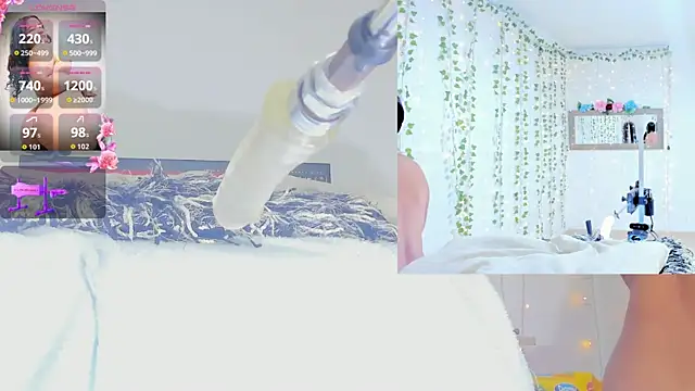 Ashley  Jones   online show from April 8, 9:22 am