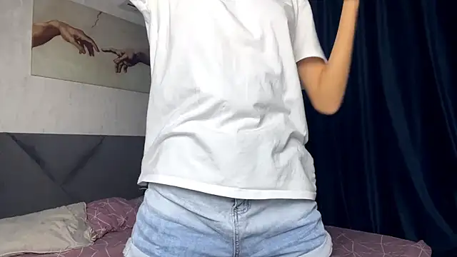 Snapshot of DarkSignal chatting on October 2, 12:32 pm DarkSignal online show from October 2, 12:32 pm