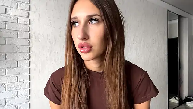 Snapshot of DarkSignal chatting on September 19, 9:08 am DarkSignal online show from September 19, 9:08 am