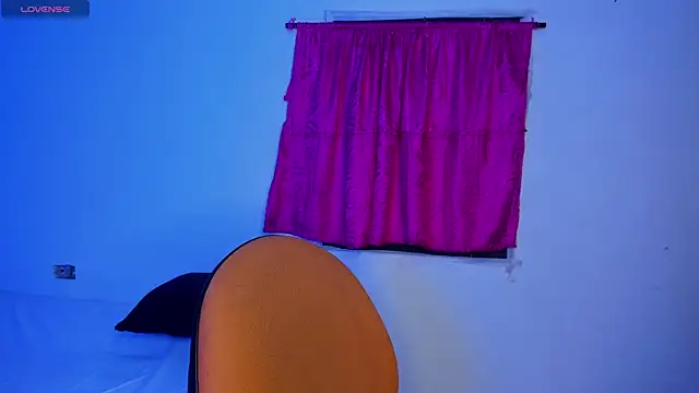 Shairaclark  online show from November 8, 2:16 am