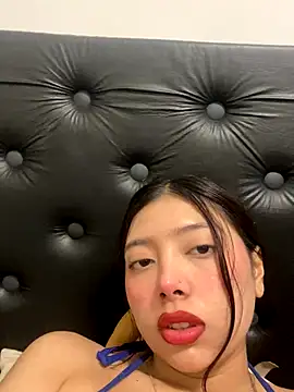 Waifuhot4 online show from September 17, 6:17 pm