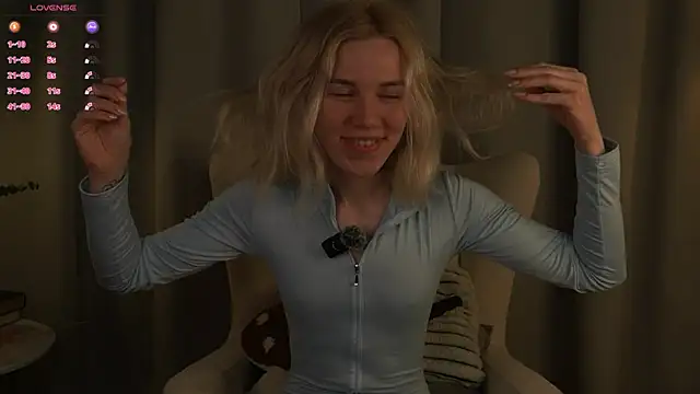 DianeHonnette online show from April 23, 7:49 pm